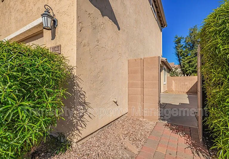 10221 E Isleta Ave — Photo 16