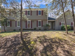 17 Dryden Rd, Califon, NJ 07830