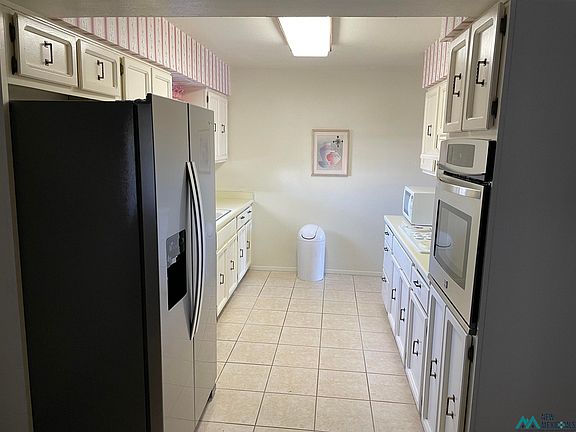 3rd image of 1803 W Washington Ave