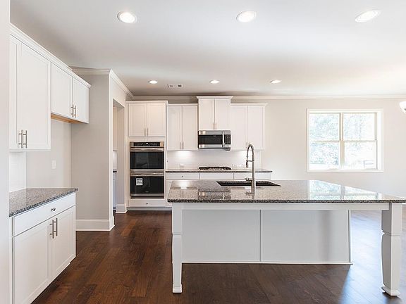 2nd image of 3188 Garden Hill Ln