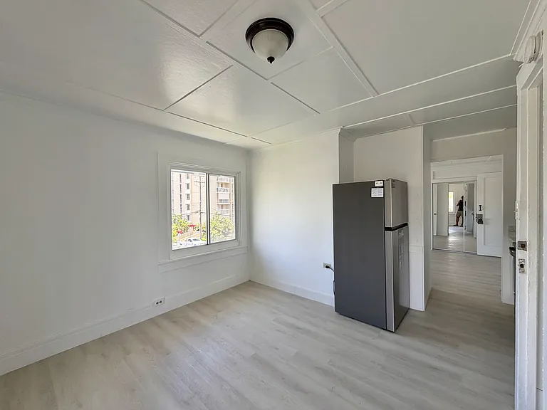 1665 Piikoi St #F — Photo 10