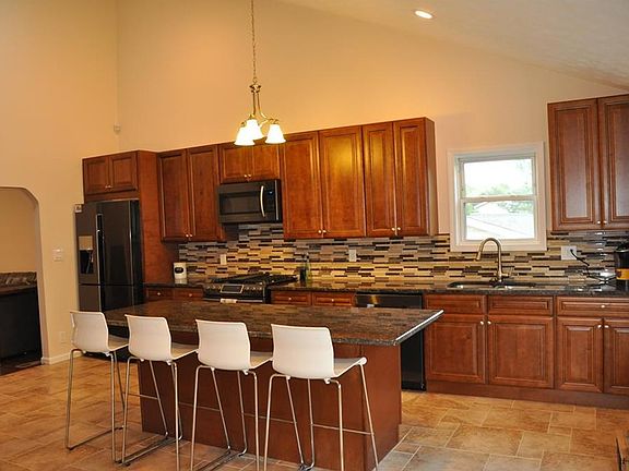 3rd image of 10358 Belmeadow Dr