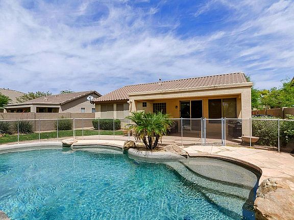 3rd image of 3107 W Steinbeck Dr
