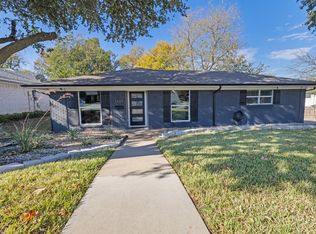 1607 Malibu Dr, Carrollton, TX 75006