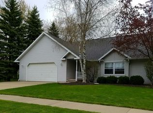 1311 Kennedy Ave, Little Chute, WI 54140