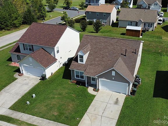 4th image of 580 Gentle Breeze Ln