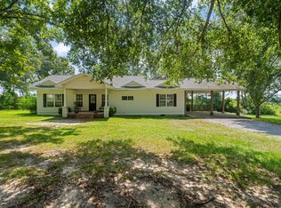 19 Hall Dr, Moselle, MS 39459