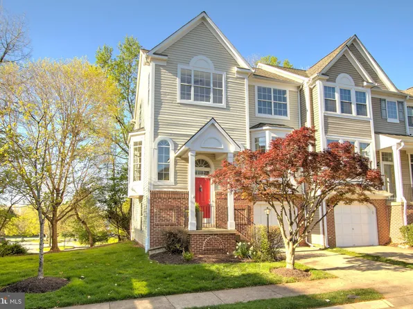47597 Woodboro Ter, Sterling, VA 20165
