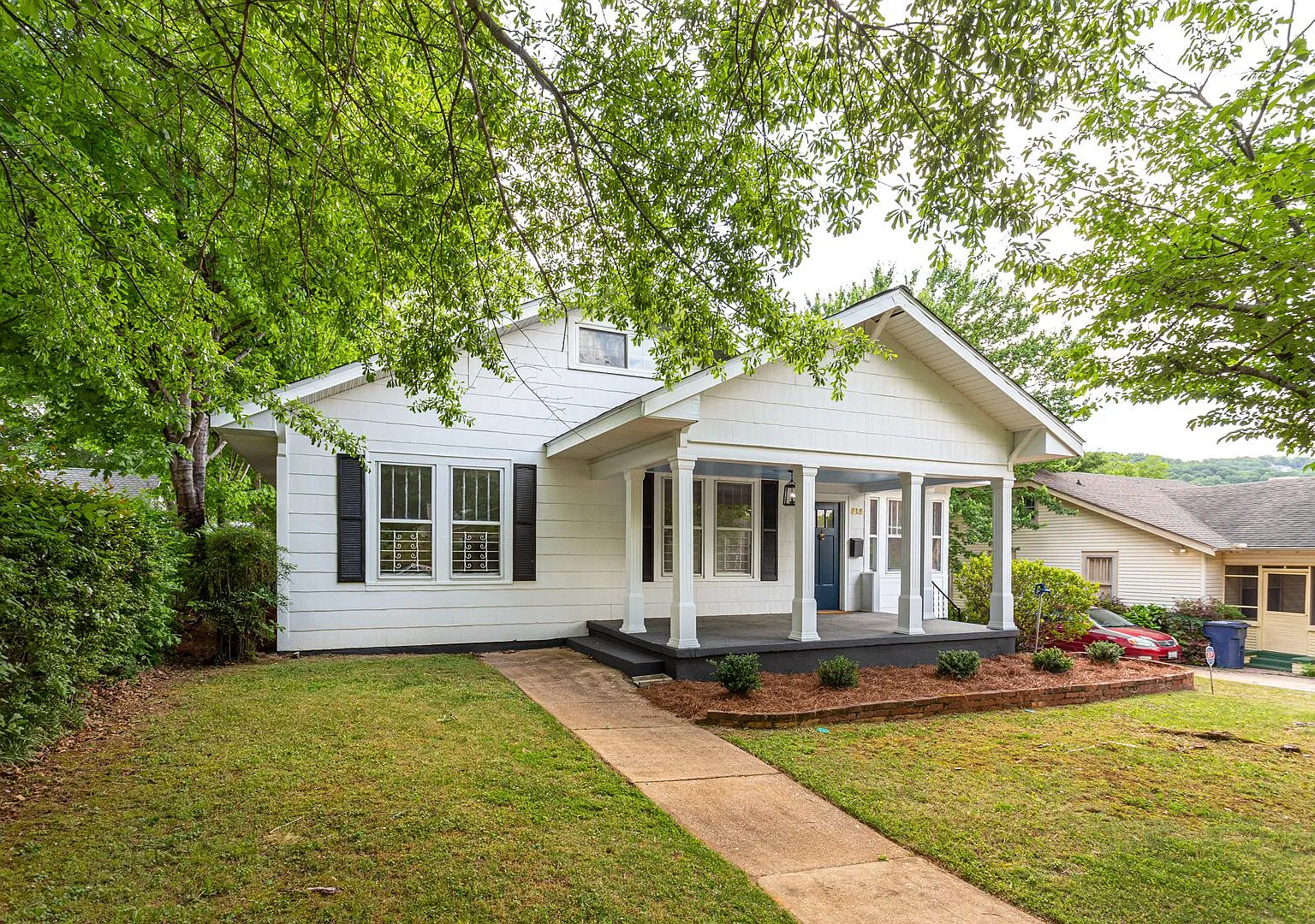 Spacious Home In East Anniston! — Photo 1