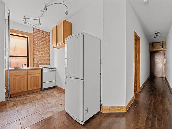 4th image of 1278 1st Ave APT 22
