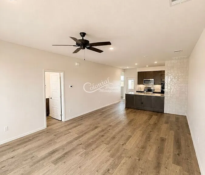 1635 Crooked River Ct — Photo 4