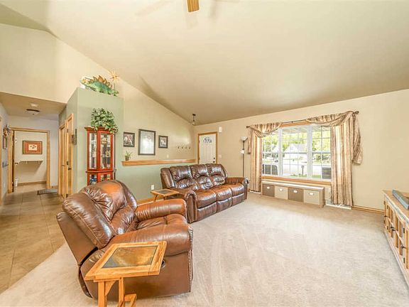 2nd image of 1515 Elk Trail Ct
