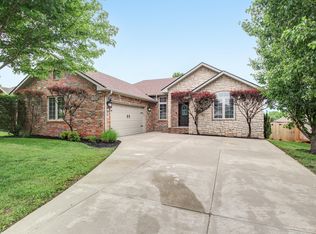 3768 Erie St, Springfield, MO 65807