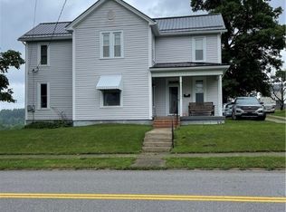 519 W Main St, Barnesville, OH 43713