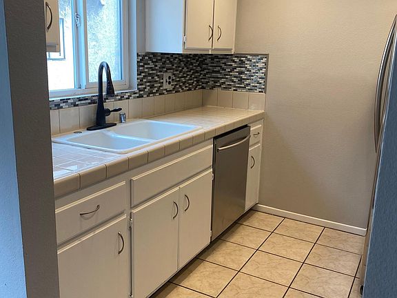 5th image of 6644 Orange Ave Unit 116