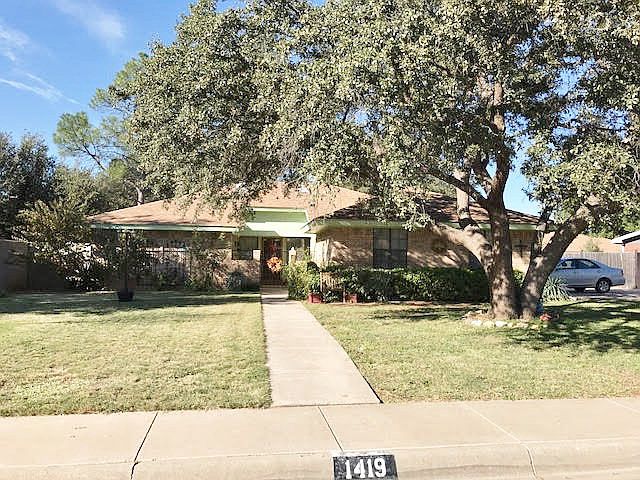 1st image of 1419 Brittany Ln