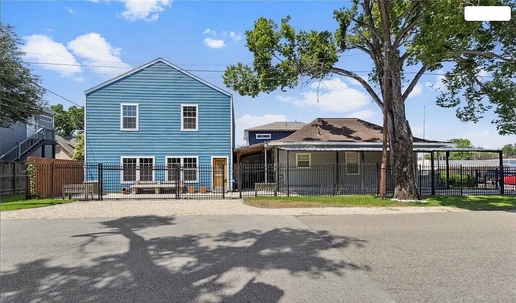 301 Tabor St — Photo 1