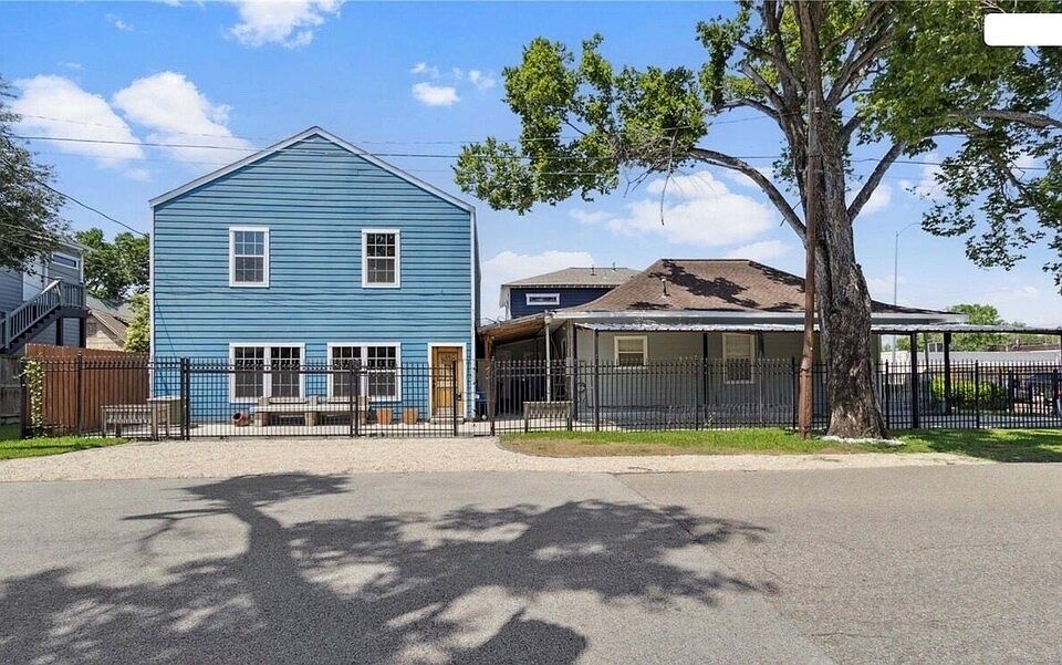 1st image of 301 Tabor St