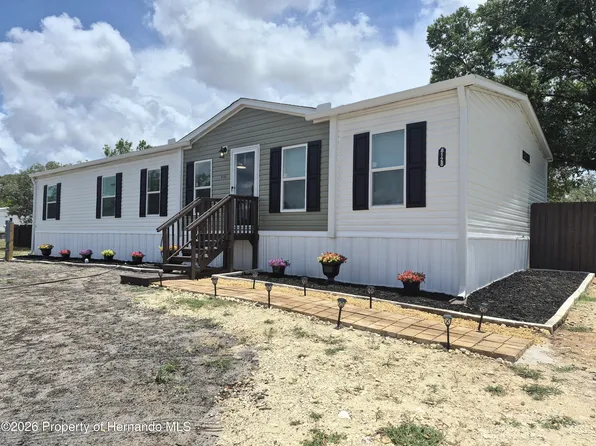 8128 Weeping Willow St, Brooksville, FL 34613