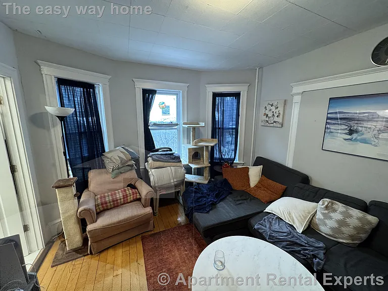 19 Burnham St #1 — Photo 10