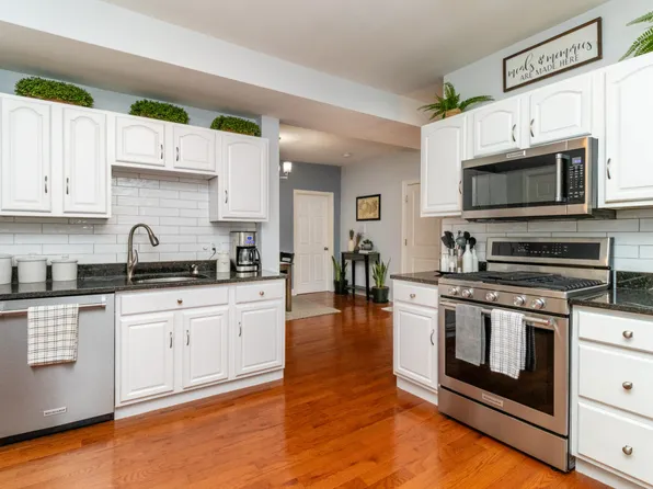 7 Rowell St #3, Dorchester, MA 02125