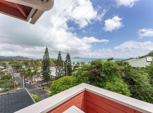 589 Kawailoa Rd, Kailua, HI 96734