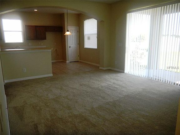 3rd image of 111 Brookshire Dr