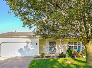 118 Queen Anne Cir, Elyria, OH 44035