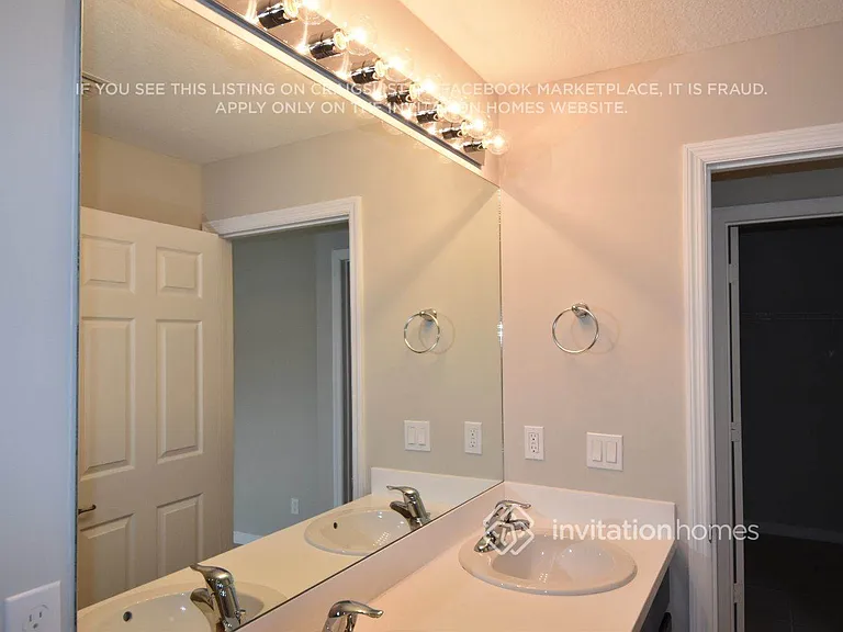 1725 SW Monterrey Ln — Photo 16