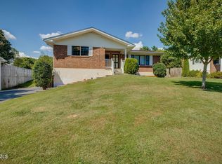 328 Winding Way Rd, Bristol, VA 24201