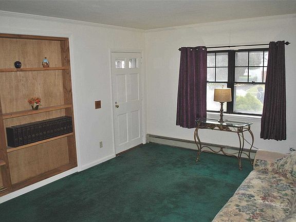 3rd image of 123 Venetian Blvd