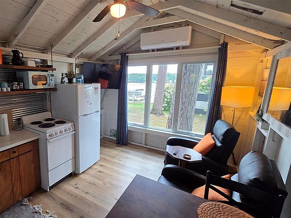 3rd image of 2622 7 1/4 Avenue #1