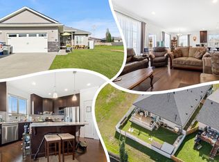 4809 55th St, Bruderheim, AB T0A1N1