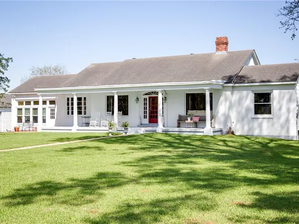 809 Bayou Rd, Cheneyville, LA 71325