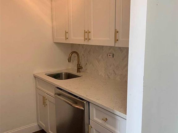 3rd image of 17-85 215th St #10C