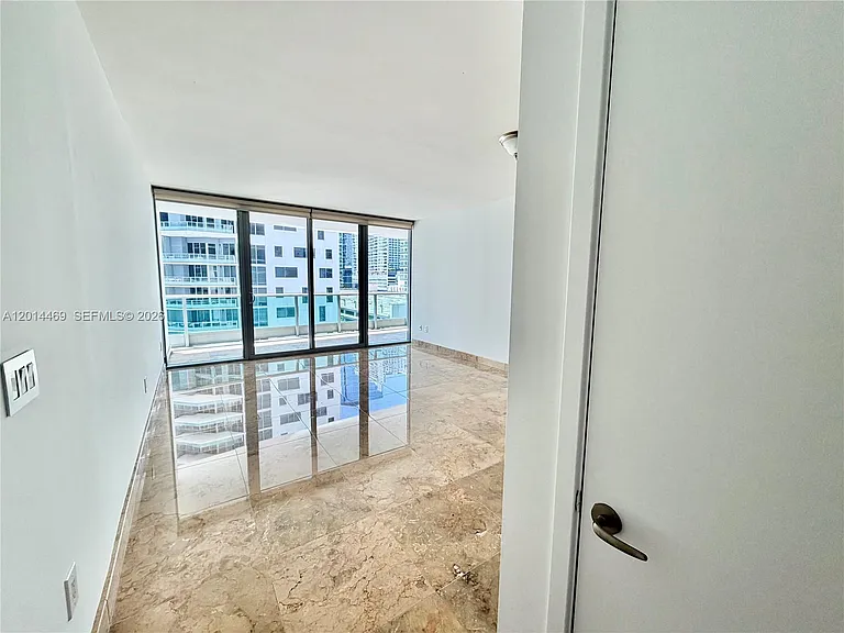 1331 Brickell Bay Dr #1006 — Photo 4