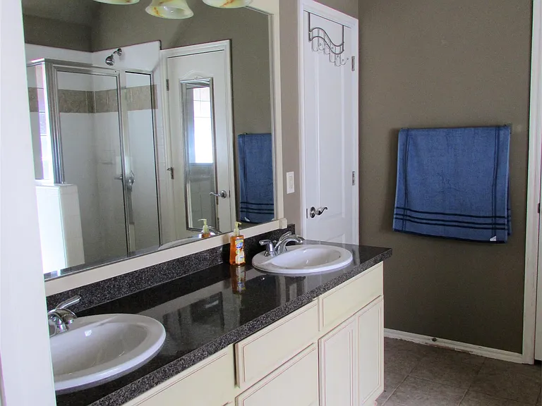 16601 Covington Mnr — Photo 10