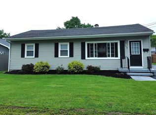 250 N 6th St, Lewiston, NY 14092