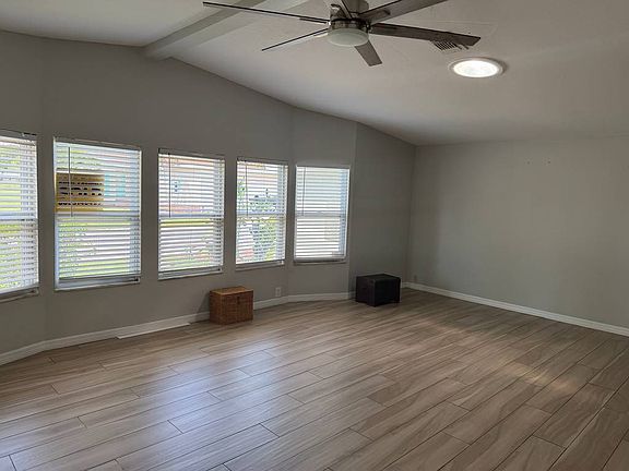 5th image of 1917 Madera Dr