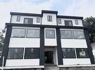 1079 Palisade Ave, Fort Lee, NJ 07024