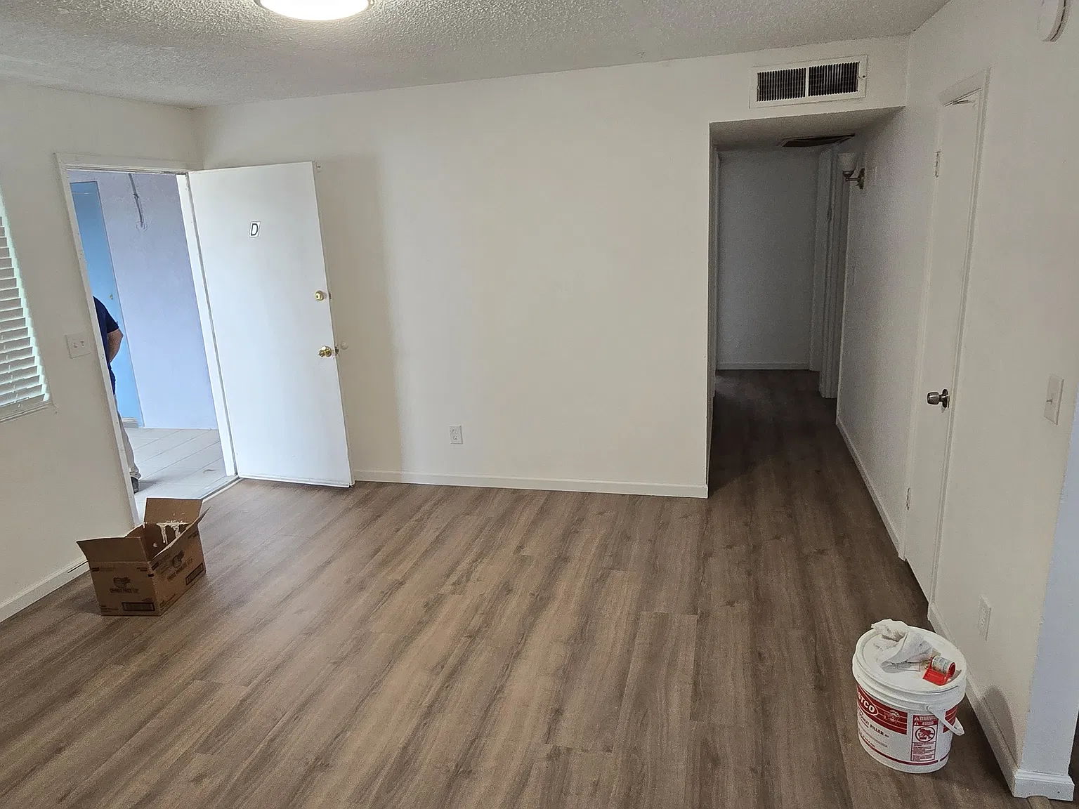Encinas Ave, Calexico — Photo 4