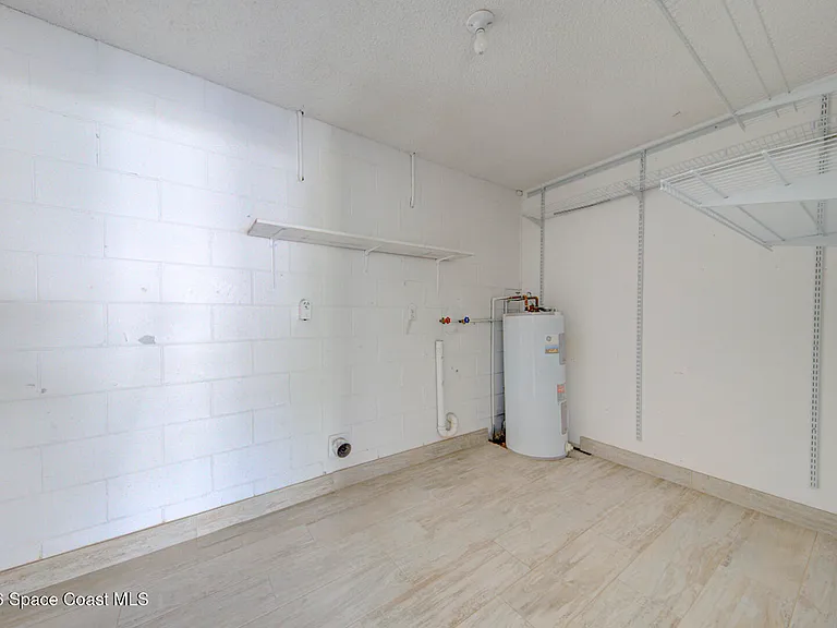 2610 Via Napoli Ct — Photo 34