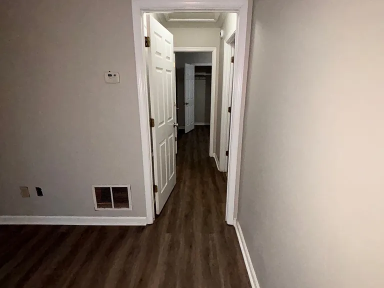 106 Hines Blvd #D — Photo 18