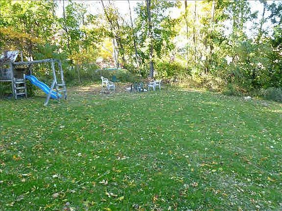 3rd image of 113 Longfellow Dr