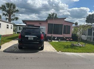 1117 Rainbow Cir, Eustis, FL 32726