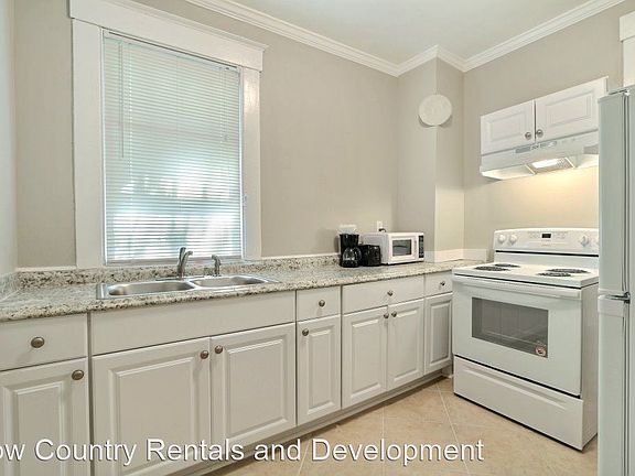 4th image of 1301 E 32nd St #7642945