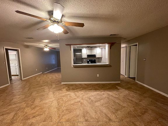 5th image of 577 Picasso Ave NE