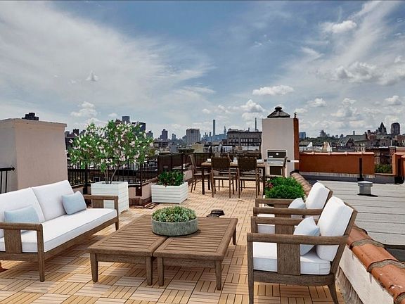 5th image of 166 W 121st St #2RR