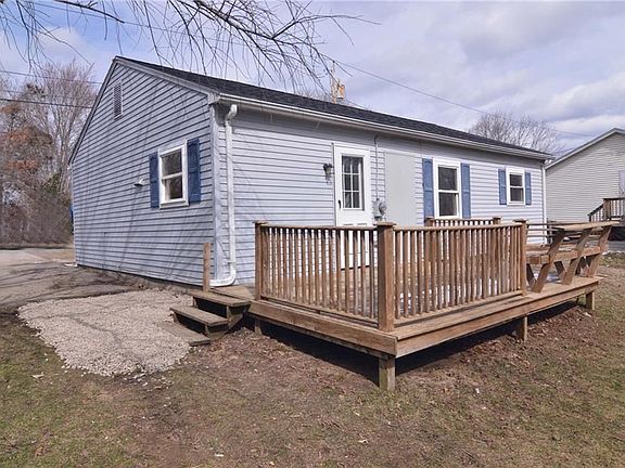 3rd image of 17 Stedman Ct