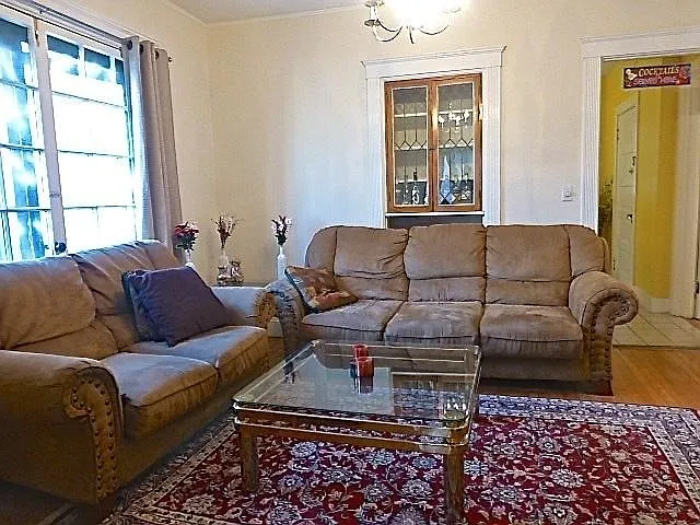 3 bed, 1000 sqft, $3,750 — Photo 2